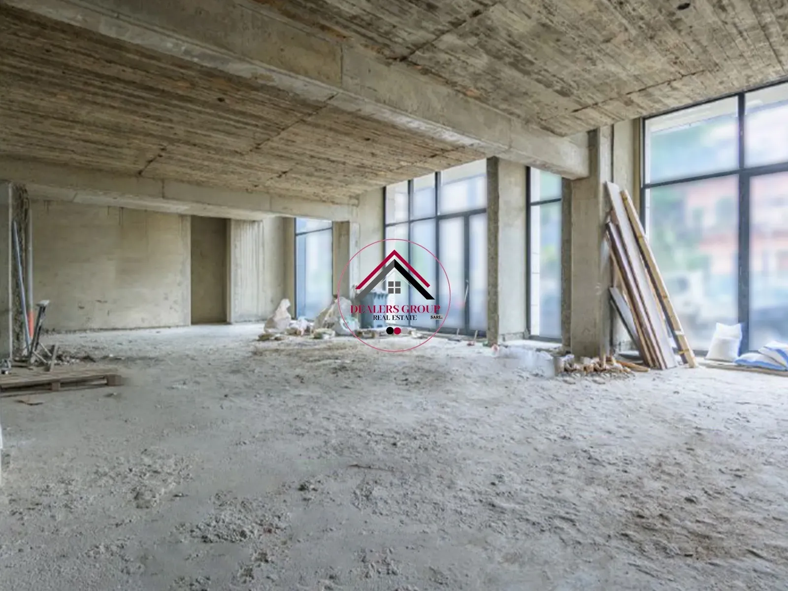 Prime Location Large Core and Shell Showroom for Sale in Achrafieh — photo 3