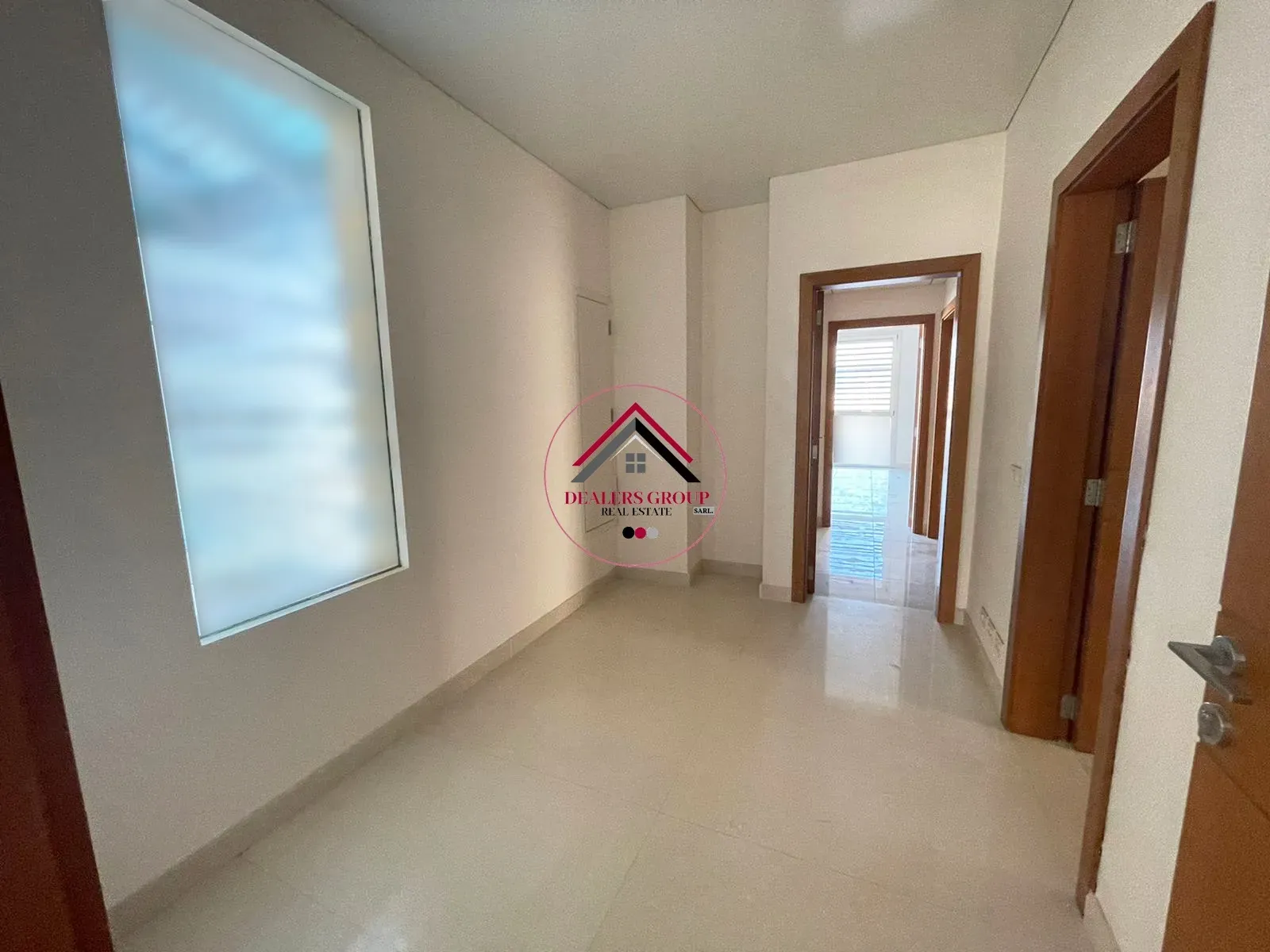 Beirut Elegance ! Downtown Deluxe Apartment for Sale – Prime Location — photo 4