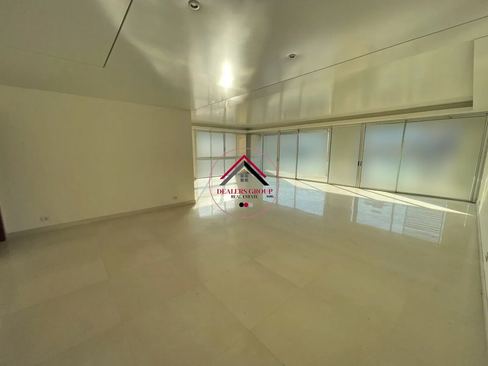 Beirut Elegance ! Downtown Deluxe Apartment for Sale – Prime Location — photo 5