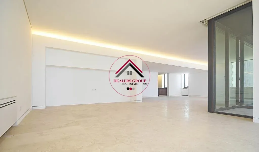 Invest in Luxury : Sea View Apartment in Downtown Beirut — photo 2