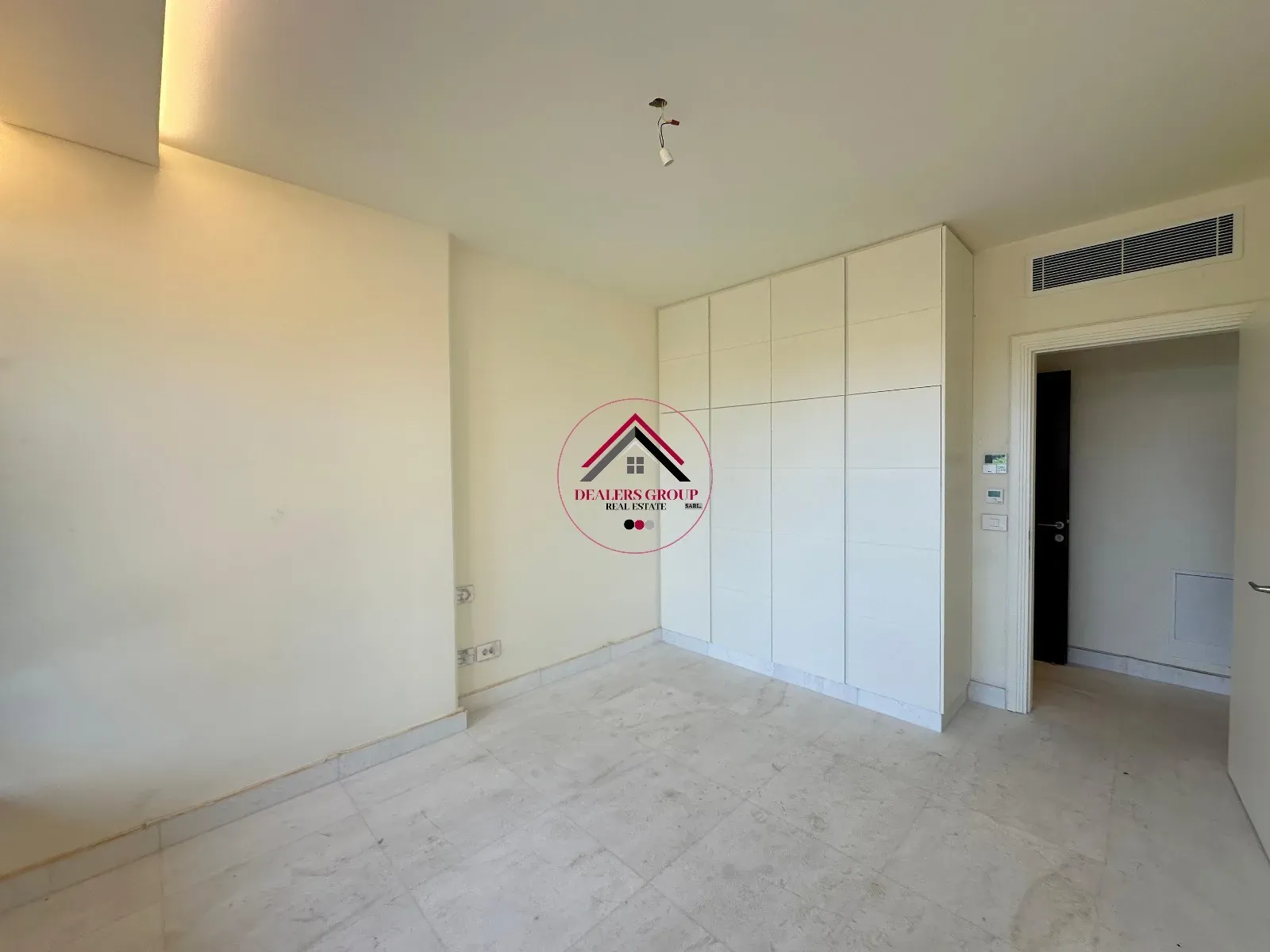Deluxe Modern Apartment for Sale in Saifi in a Prime Location — photo 5