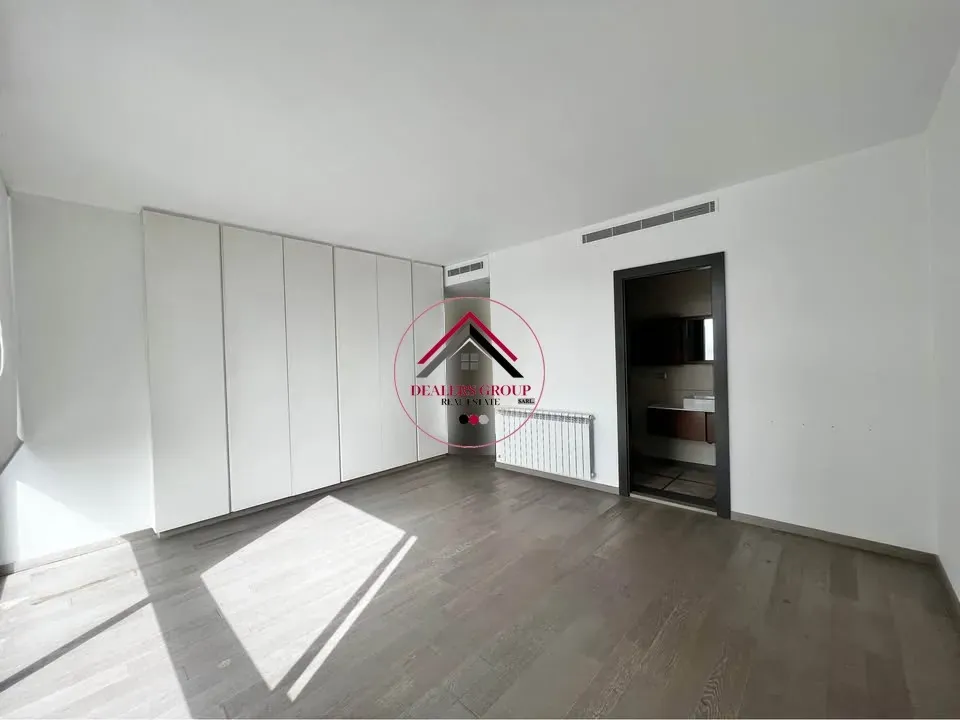 Live Outside The Lines with this Modern Duplex Loft — photo 4