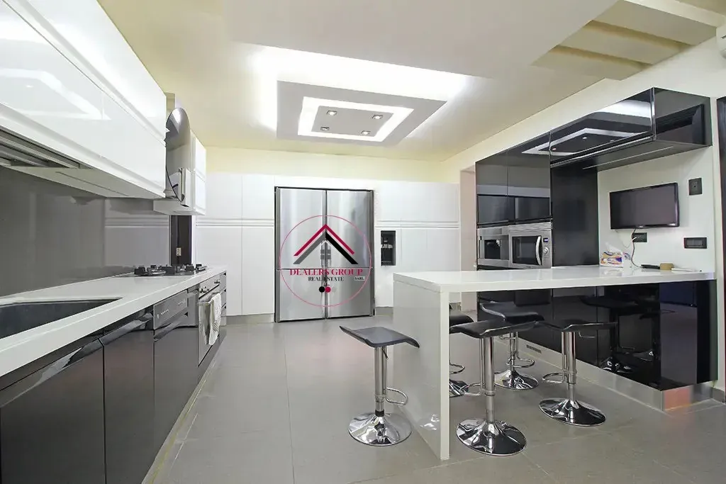Garden View Deluxe Apartment for Sale in Sanayeh -Ras Beirut — photo 2