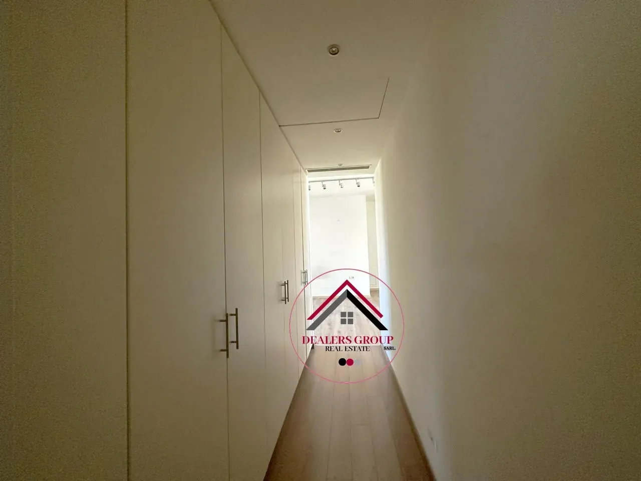 Bright & Beautiful Apartment for Sale in Saifi – Beirut — photo 5