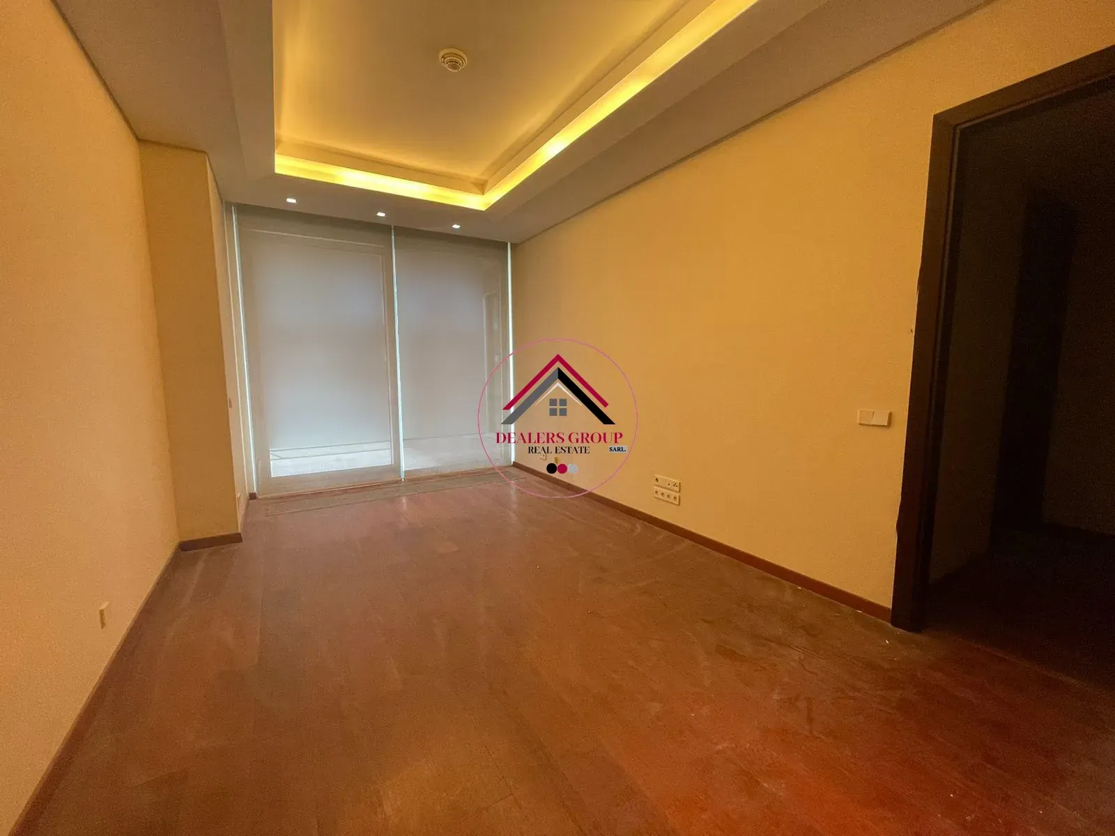 Beirut at Your Doorstep – Prestigious Downtown Apartment for Sale — photo 4