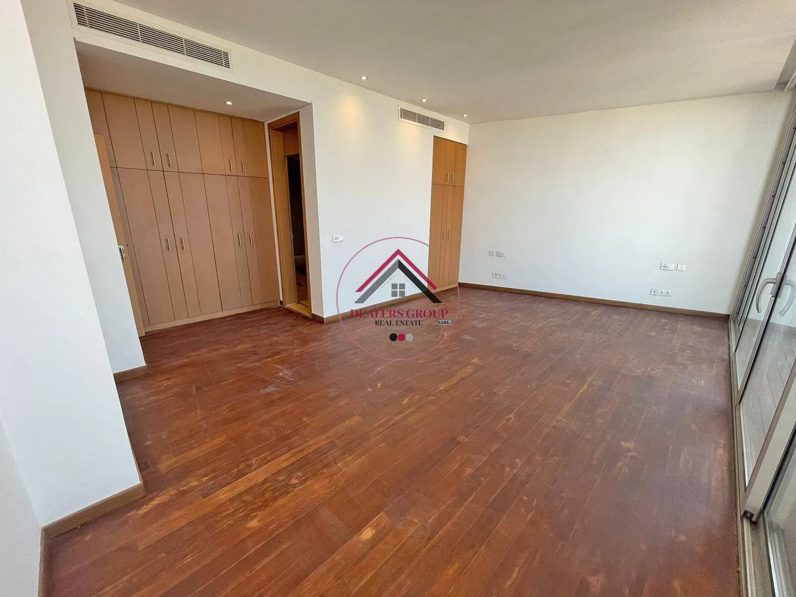 Luxurious Duplex Apartment with Sea View for Sale in Downtown – Beirut — photo 5