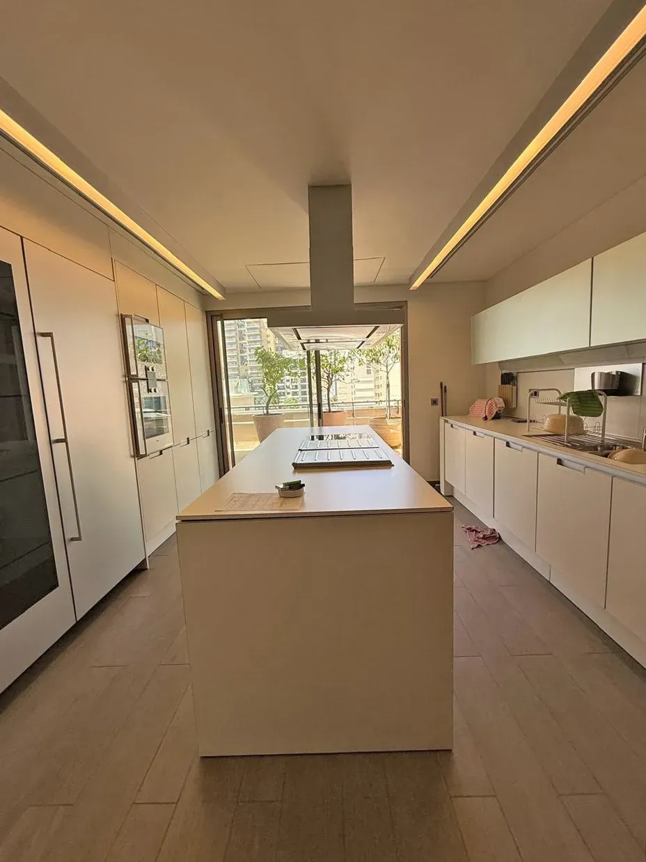 Private Terrace ! Modern Penthouse for Sale in Downtown Beirut — photo 5