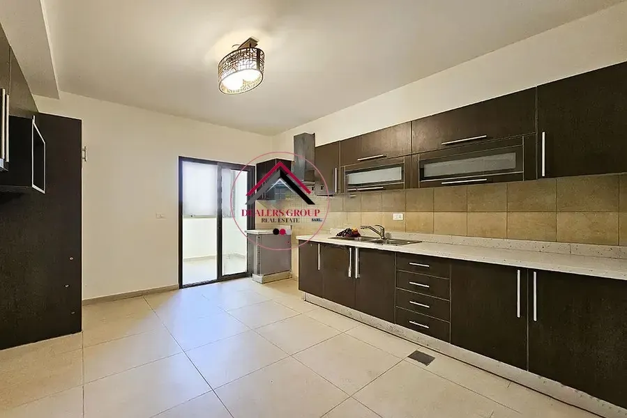 Prime Location Apartment for Sale in Manara — photo 4