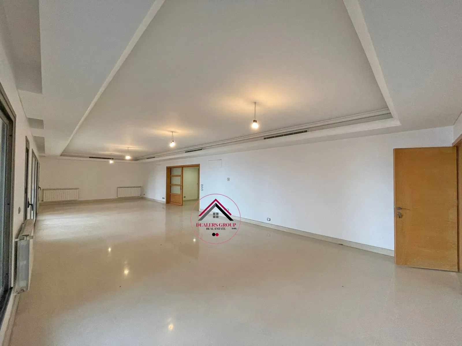 Make yourself at home ! Elegant Apartment for Sale in Ain el Mreisseh — photo 2