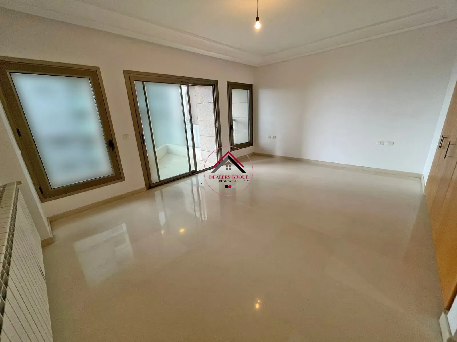 Make yourself at home ! Elegant Apartment for Sale in Ain el Mreisseh — photo 5