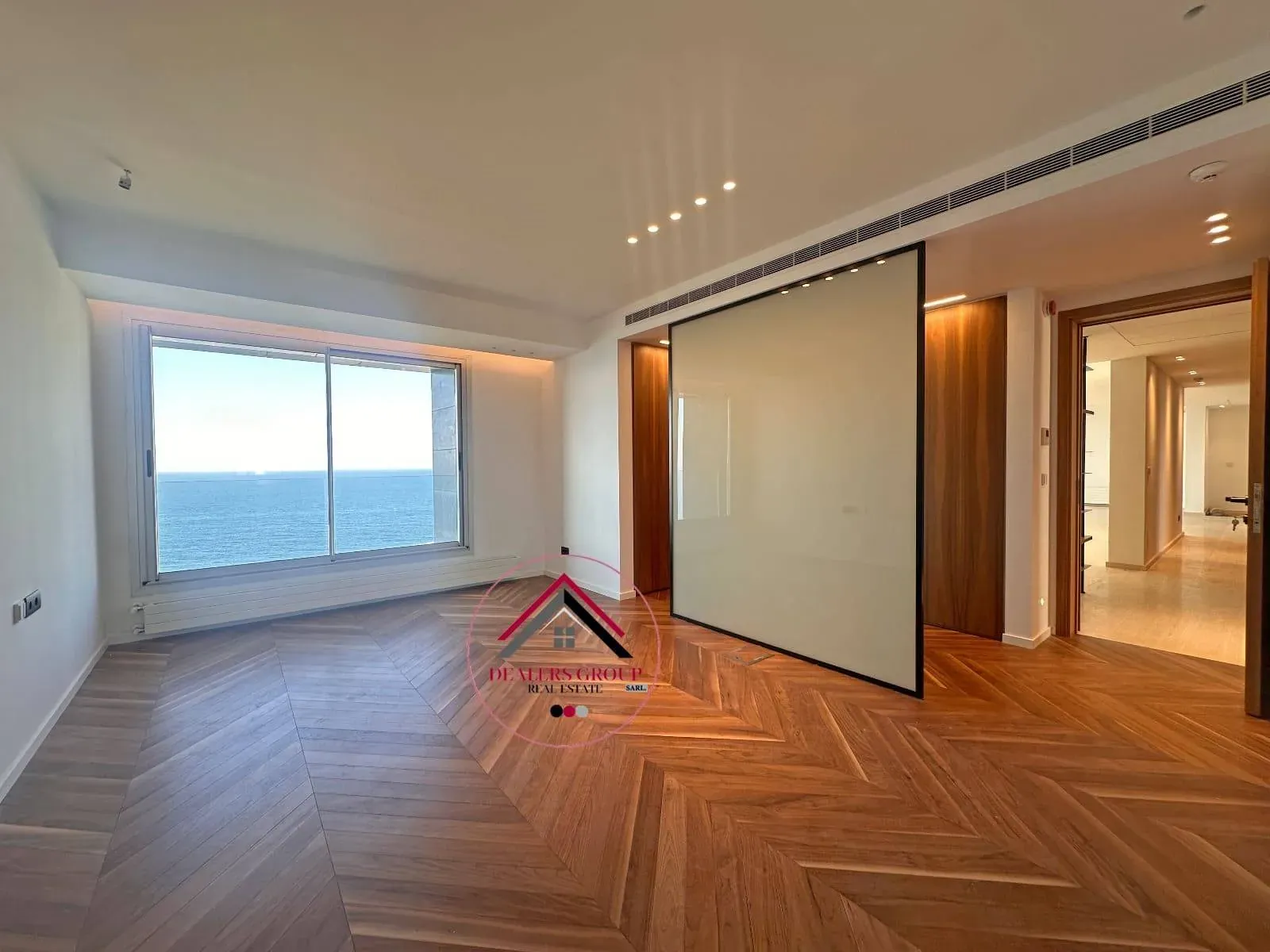 Sea View Modern Apartment for Sale in Raouche – Beirut — photo 2