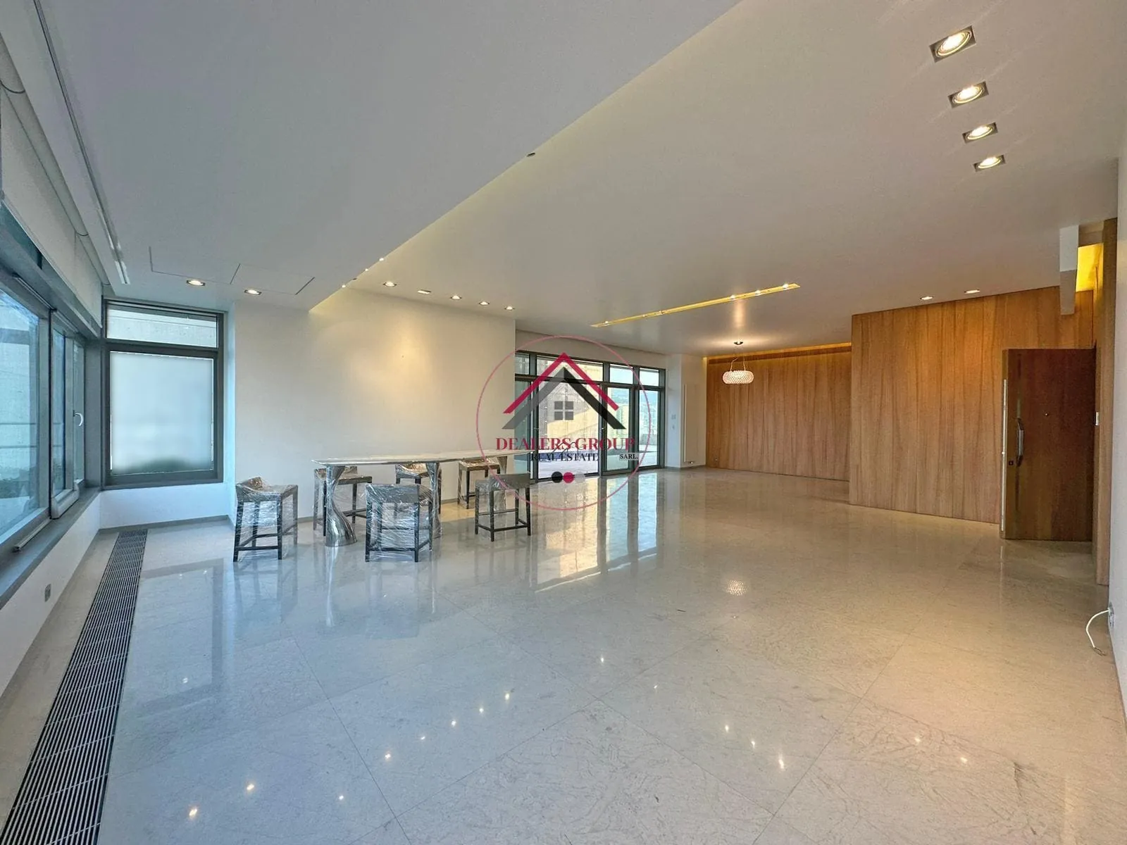 Private Pool & Terrace! Modern Duplex for Sale in Achrafieh-Carre d’or — photo 4