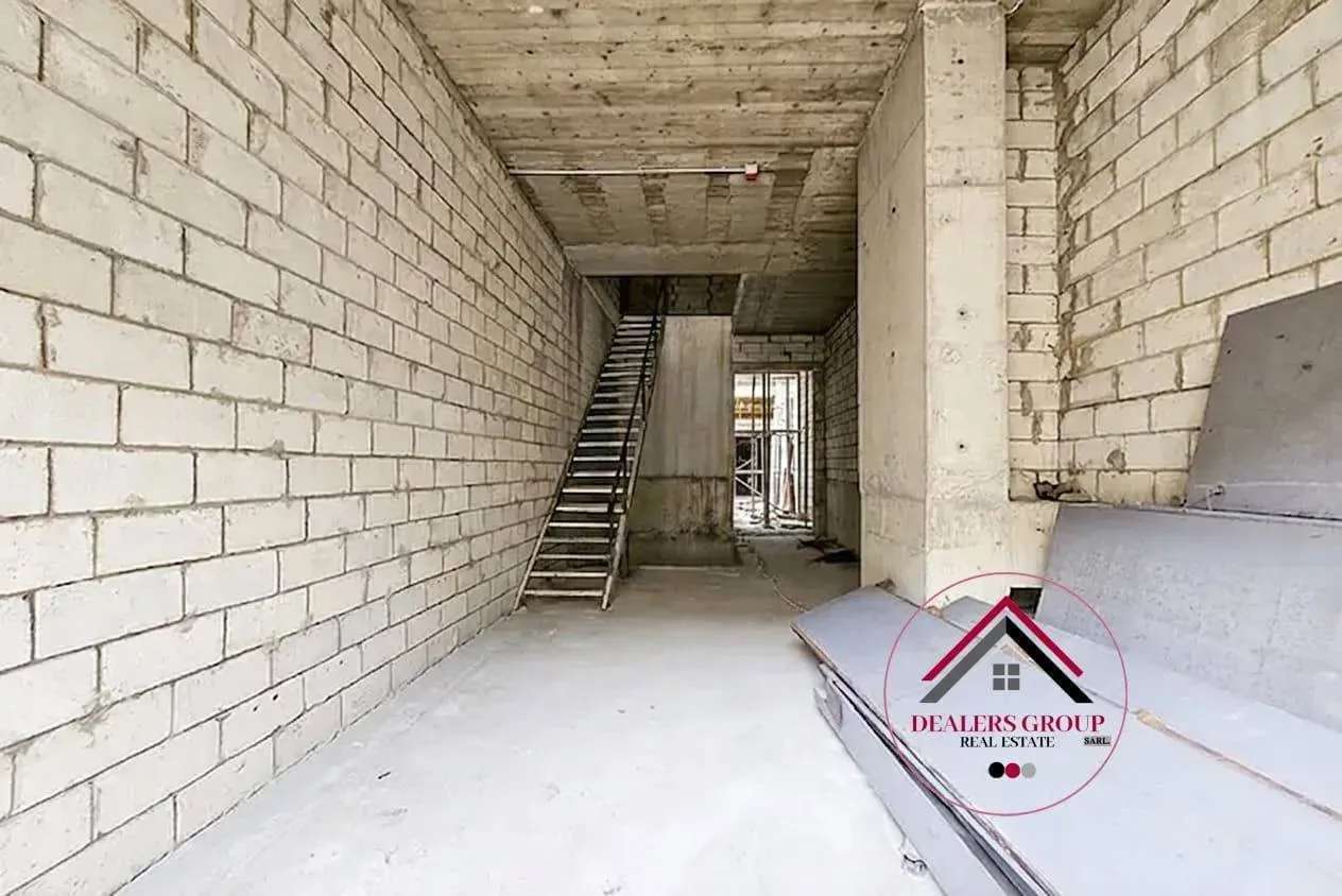 Prime Location shop Core and Shell for Sale in Downtown Beirut