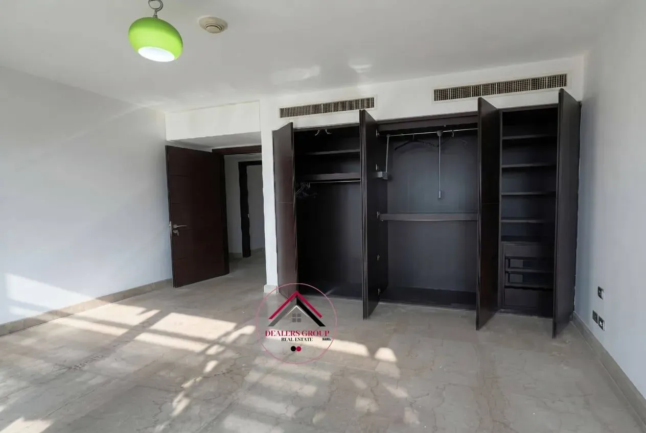 Spacious 4-Bedroom Apartment for Sale in Verdun — photo 3