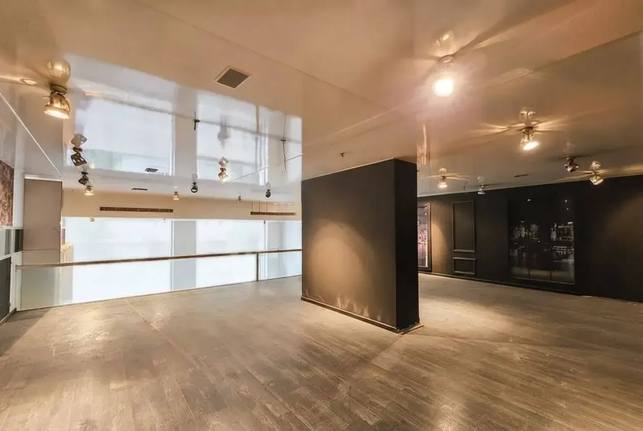 Prime Location Showroom/Shop for Sale in Downtown – Beirut — photo 3