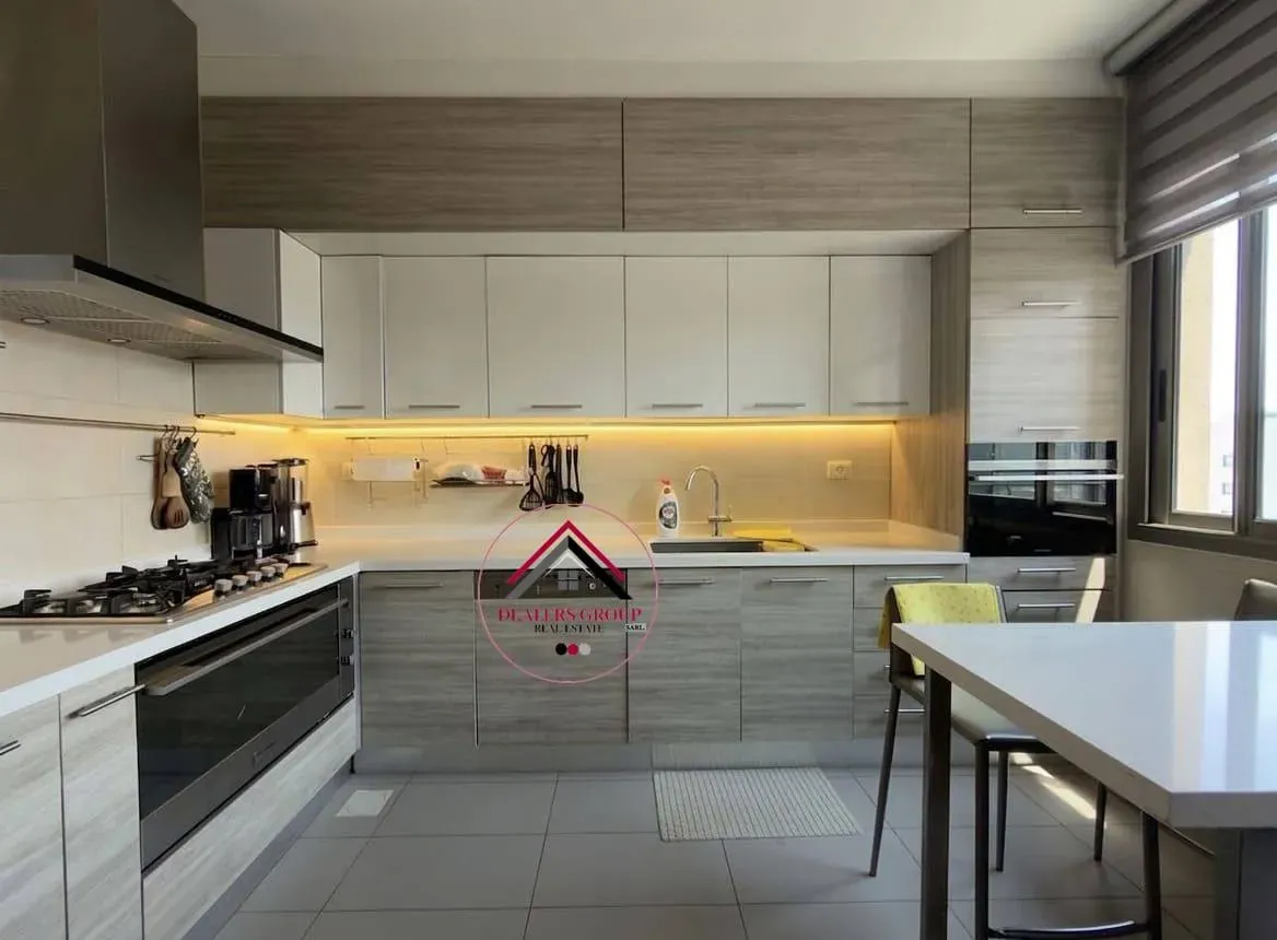 Prime Location High Floor apartment for Sale in Hamra – Ras Beirut — photo 4