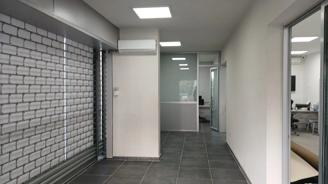 Shop for sale in Dbayeh — الصورة 6