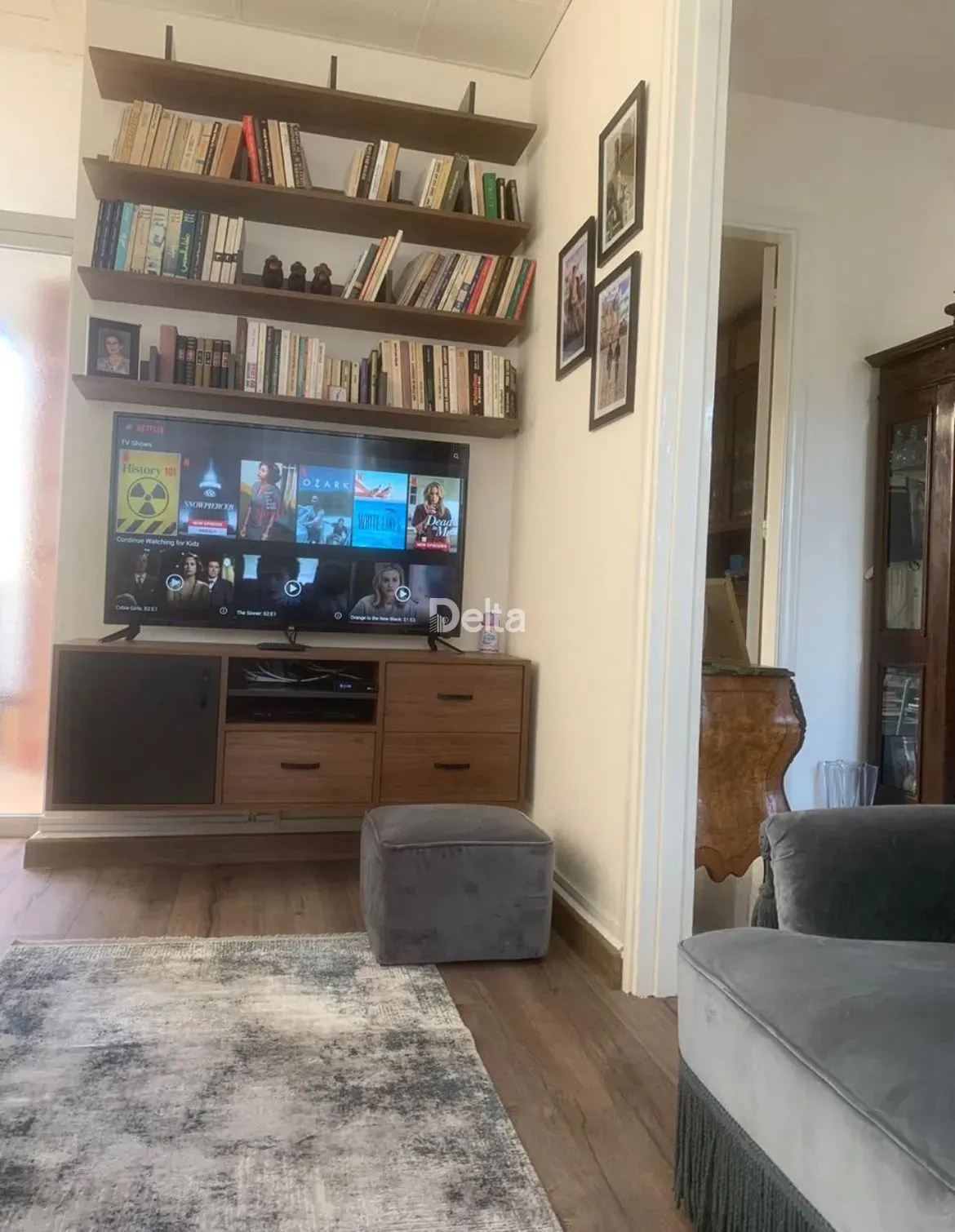 Apartment for Sale in Al Zarif, Beirut – 3 BR, 204 sqm, Near Supermarkets & Near Public Transport — photo 5