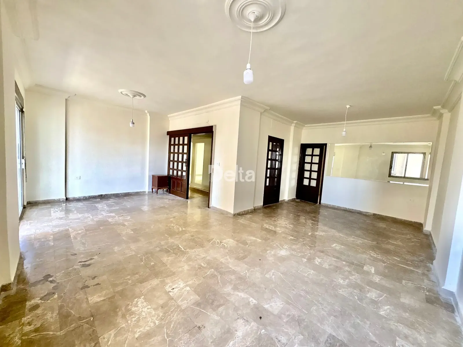 Apartment for Rent in Salim Slam, Beirut / 3 BR — photo 2