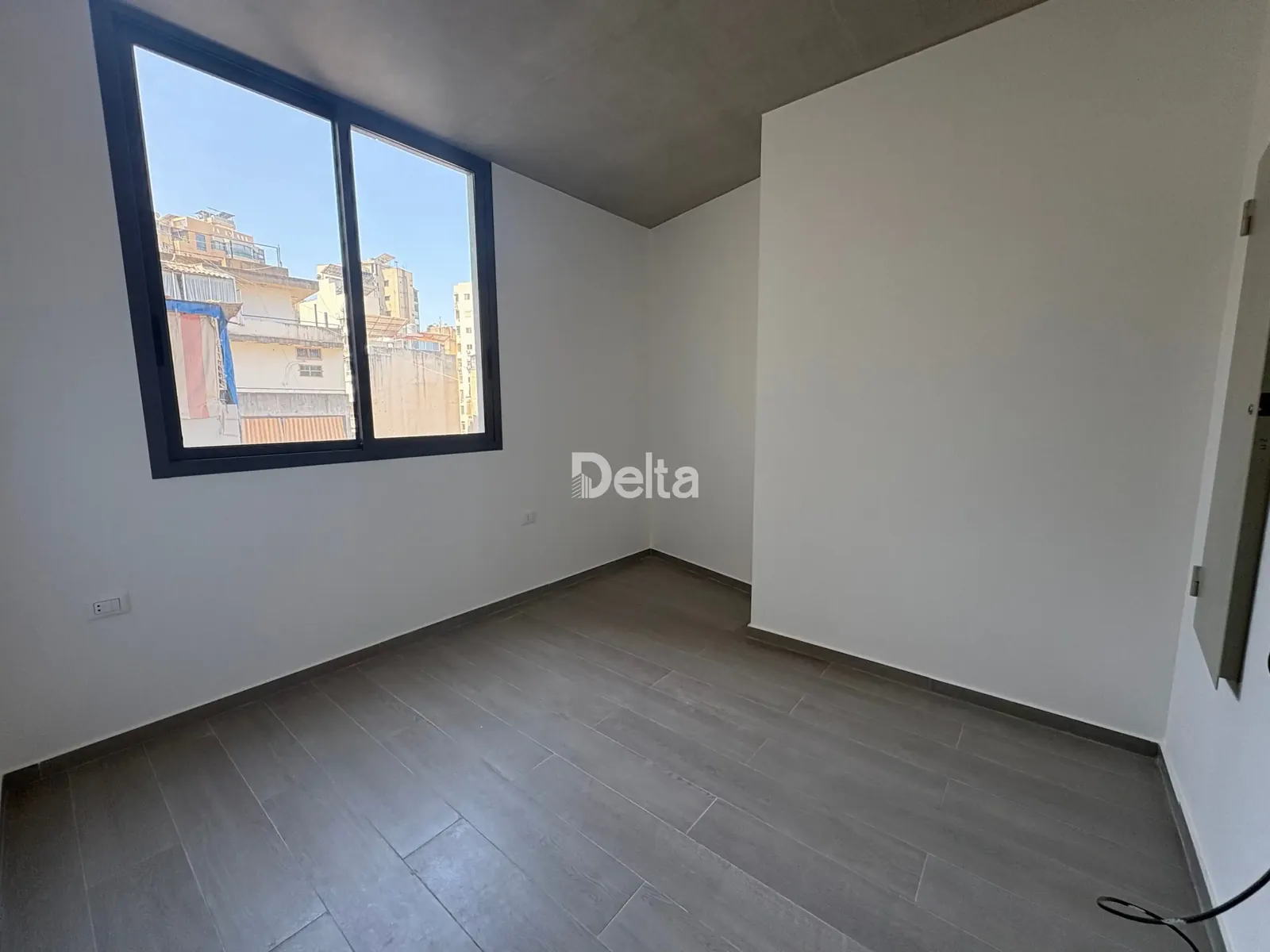 Apartment for Rent in Spears, Beirut – 2 BR, 110 sqm, Private Entrance & Sea View — الصورة 5