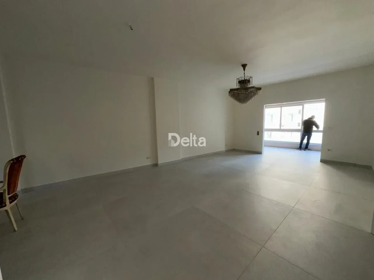 Apartment for Rent in Verdun, Beirut – 4 BR, 245 sqm, Concierge & Elevator — الصورة 3