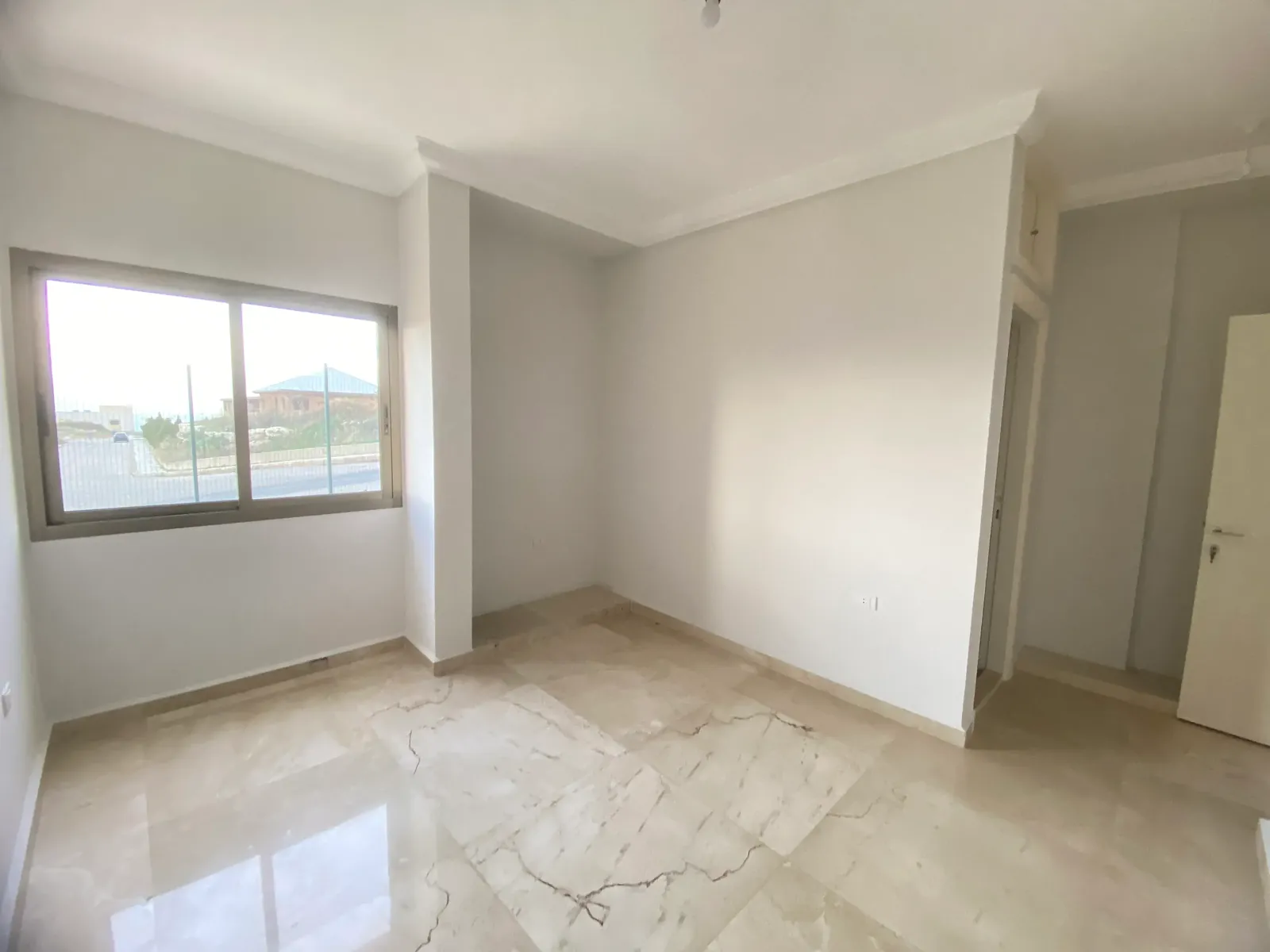 Apartment for Sale in Dawhet Aaramoun, Aley – 2 BR, 157 sqm, Mountain View & Affordable — الصورة 4