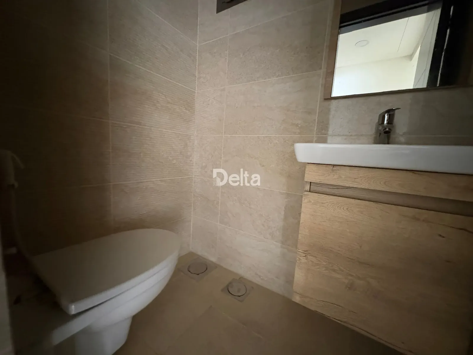 Apartment for Sale in Al Zarif, Beirut / 3BR — photo 3
