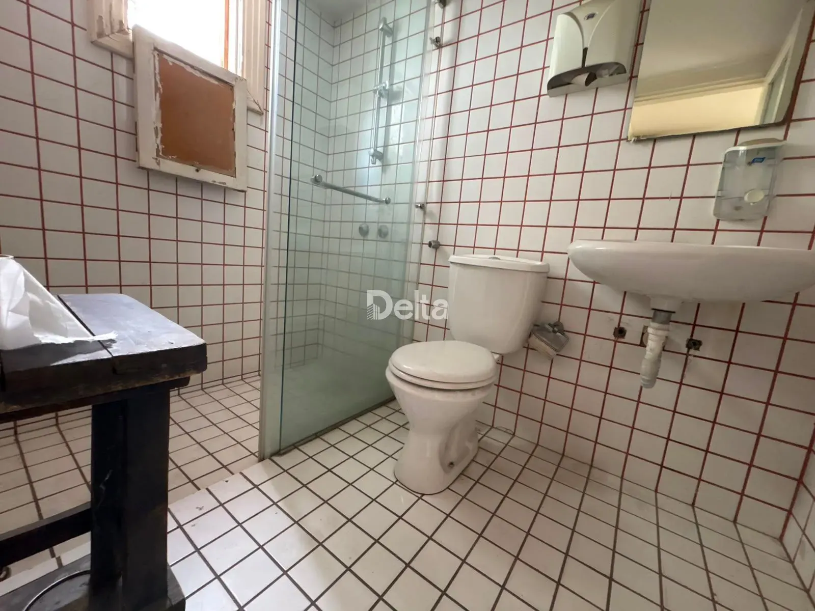 Commercial Space for Rent in Badaro, Beirut – 340 sqm — الصورة 5