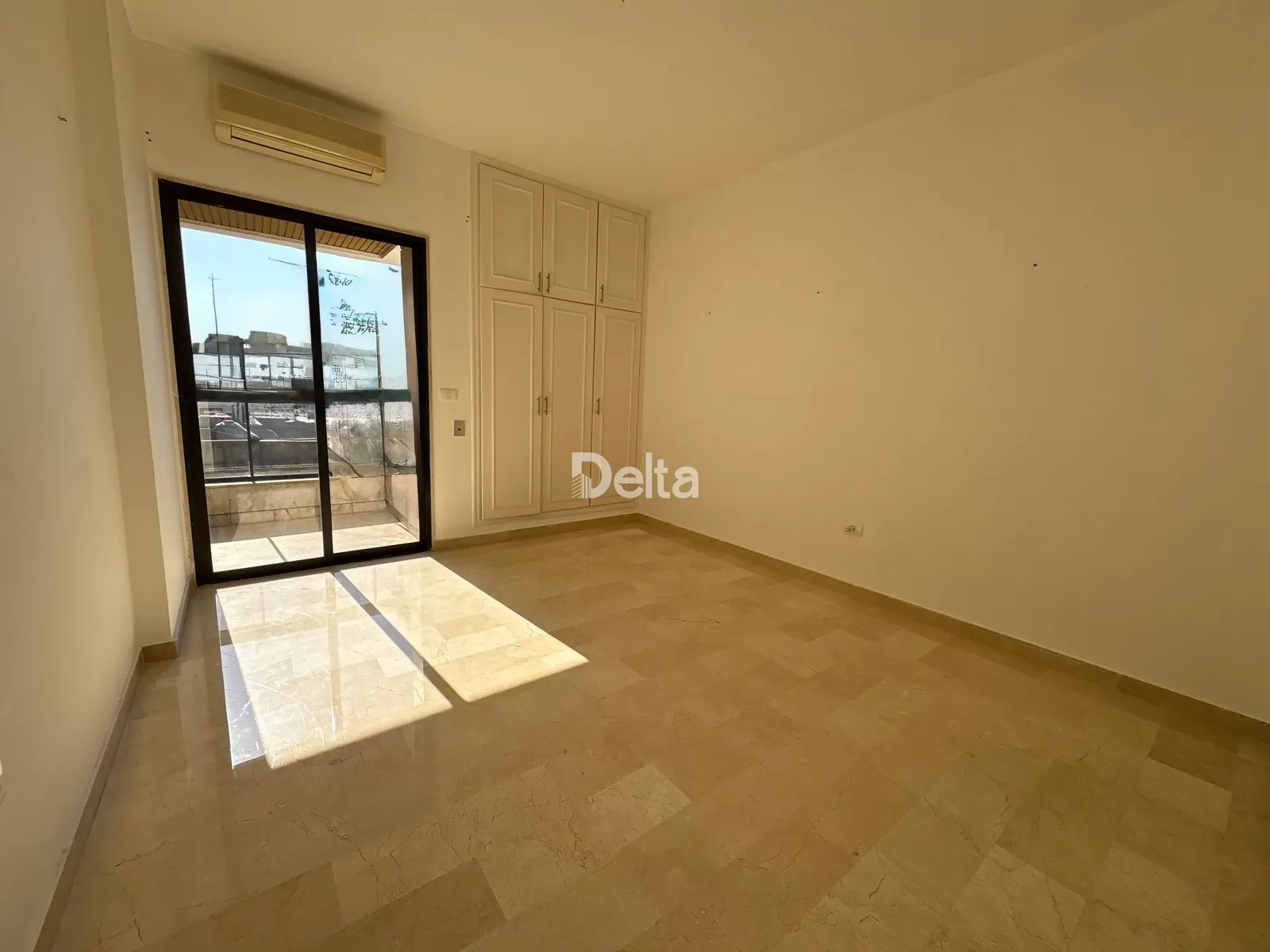 Apartment for Sale in Karakon Druze, Beirut / 3BR — photo 5