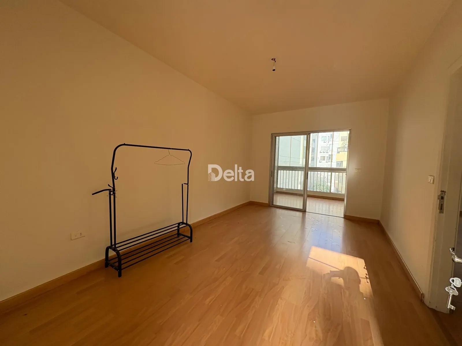 Apartment for Sale in Clemenceau, Beirut – 2 BR, 85 sqm, Private Entrance & Prime Location — photo 3