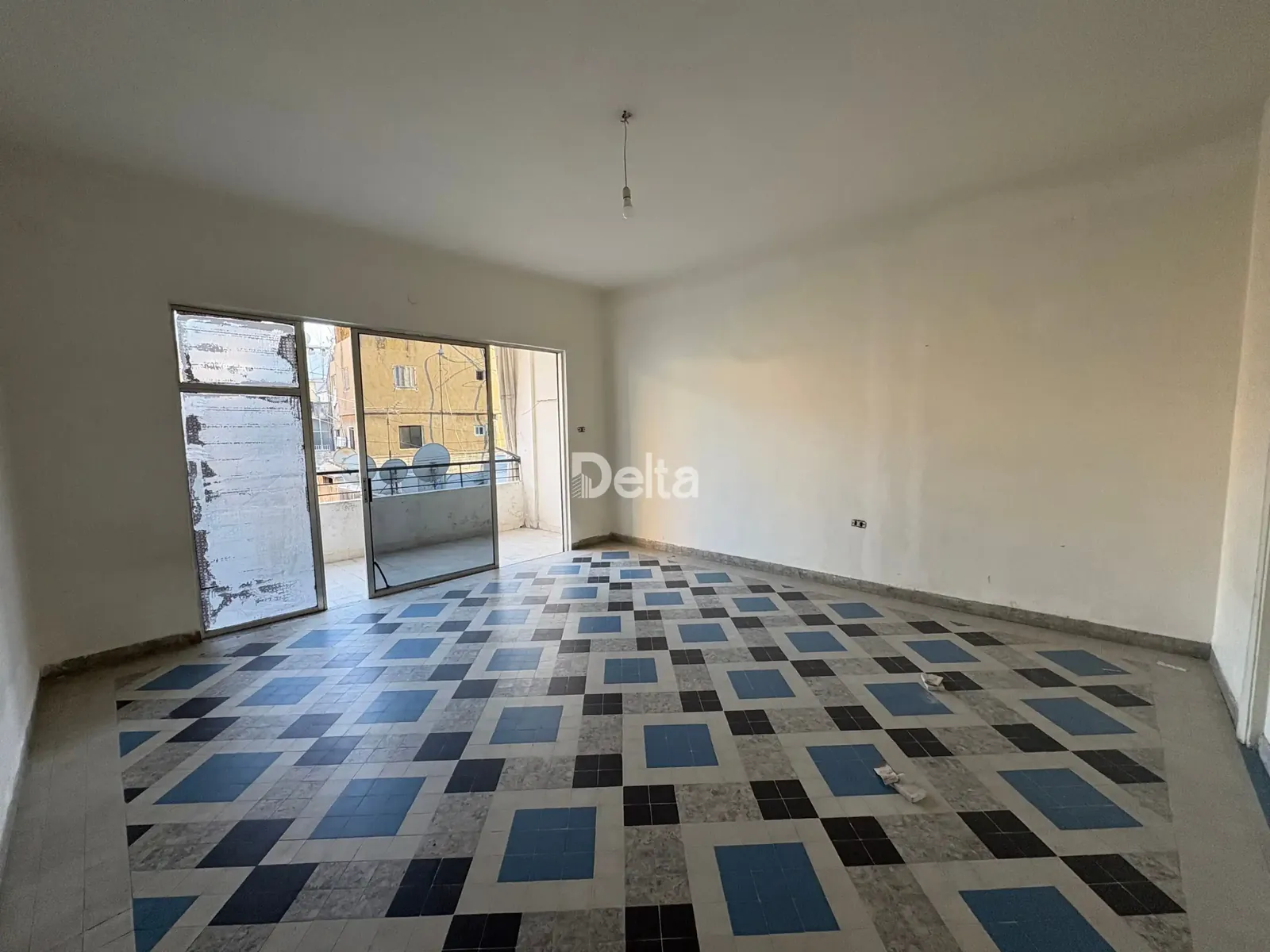 Apartment for Rent in Karakon Druze, Beirut / 3 BR — photo 4