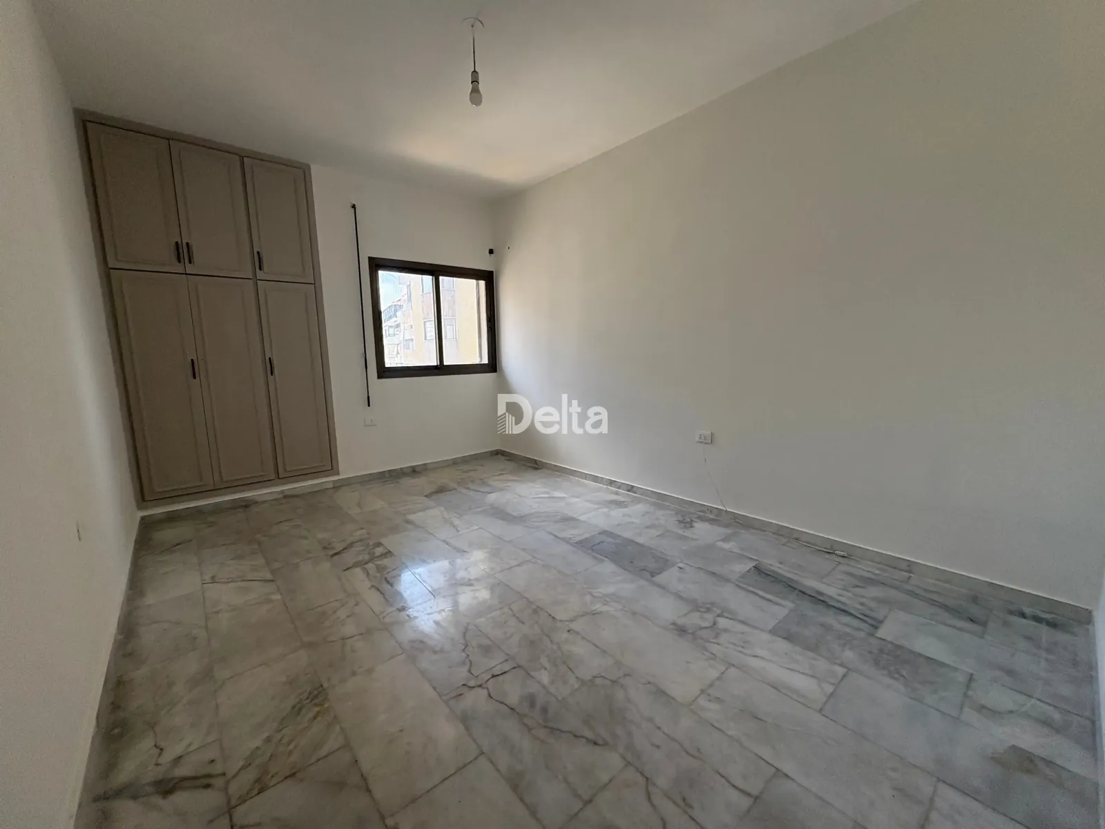 Apartment for Rent in Ras Al Nabaa, Beirut / 3 BR — photo 3
