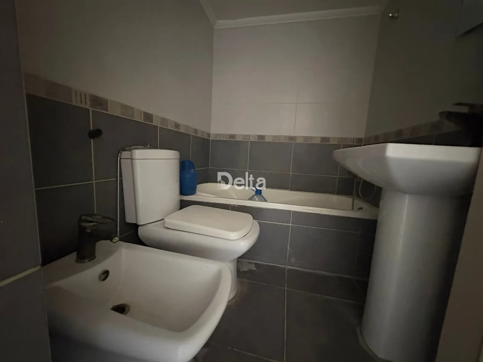 Apartment for Rent in Ras Al Nabaa, Beirut / 3 BR — photo 4