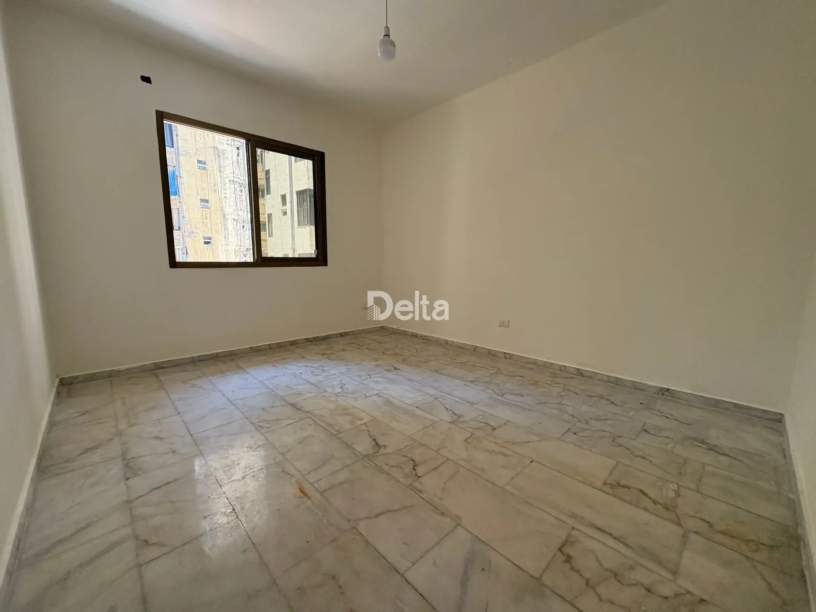 Apartment for Rent in Aicha Bakkar, Beirut / 2 BR — الصورة 4