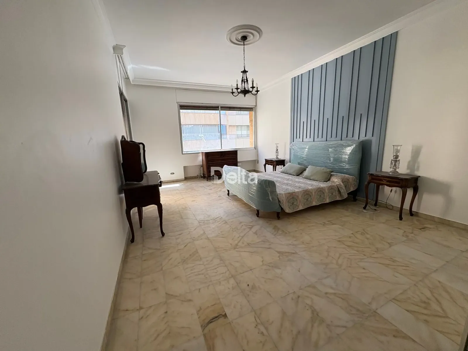 Apartment for Rent in Tallet el Khayat, Beirut – 3 BR, 400 sqm, Private Entrance & City View — الصورة 2