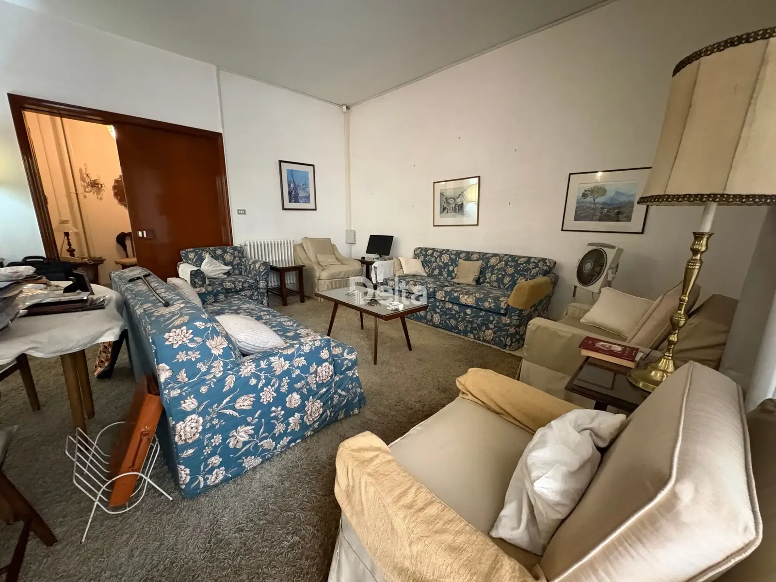 Apartment for Sale in Hamra, Beirut – 3 BR, 200 sqm, Private Entrance & High Ceiling — photo 3