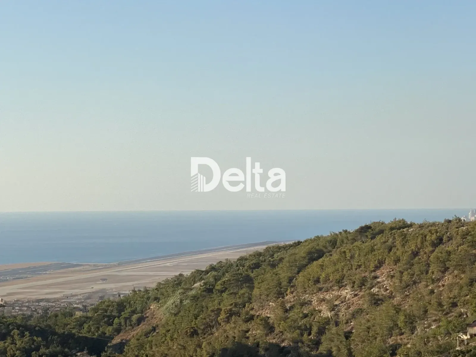 Apartment for Sale in Bchamoun, Aley – 2 BR, 130 sqm, Sea View & Mountain View — الصورة 2
