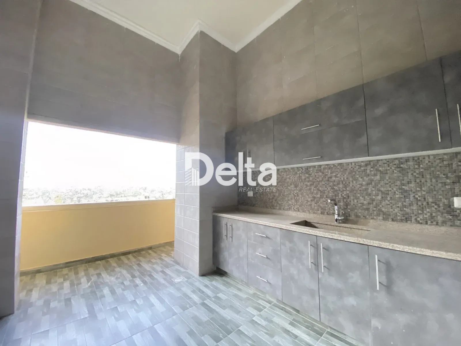 Apartment for Sale in Bchamoun, Aley – 2 BR, 130 sqm, Sea View & Mountain View — الصورة 3