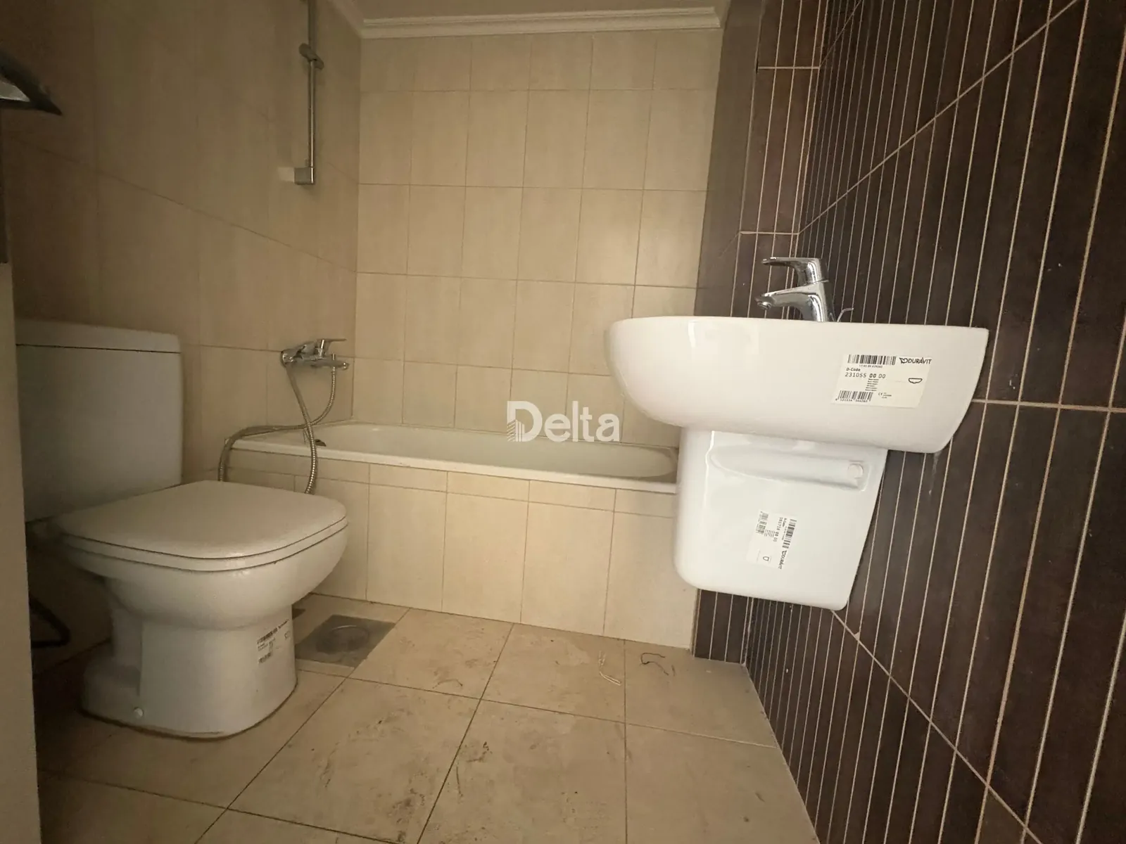 Apartment for Rent in Ras Al Nabaa, Beirut / 3 BR — photo 3