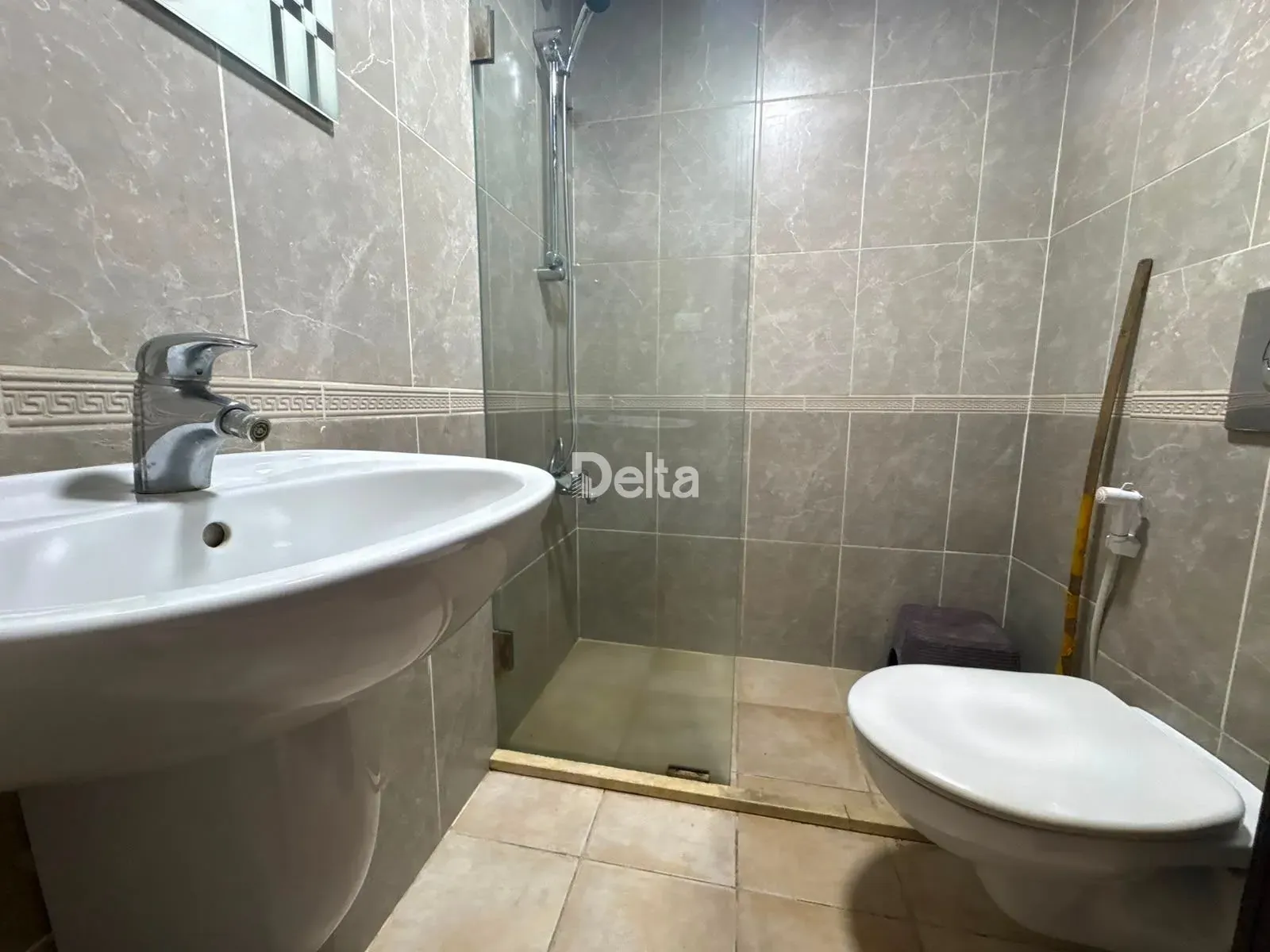 Apartment for Rent in Koraytem, Beirut / 2 BR — photo 4