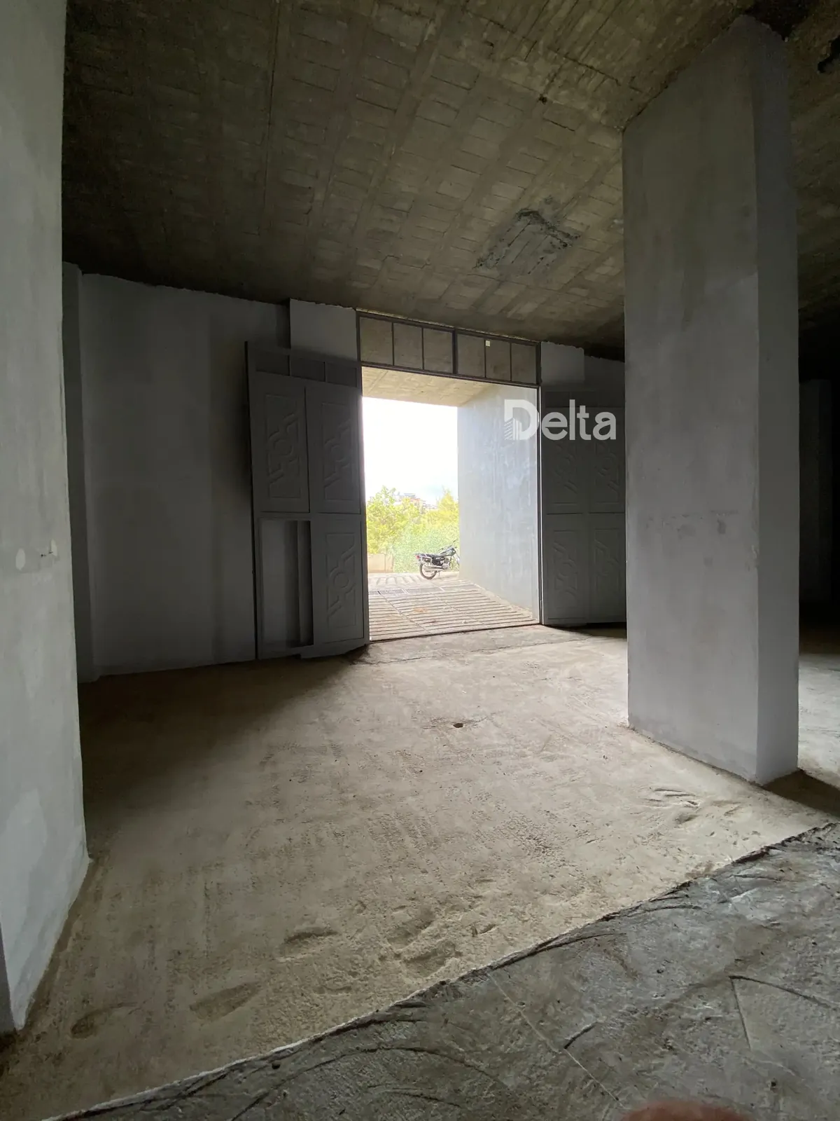 Warehouse for Sale in Bchamoun, Aley – 1000 sqm — photo 3