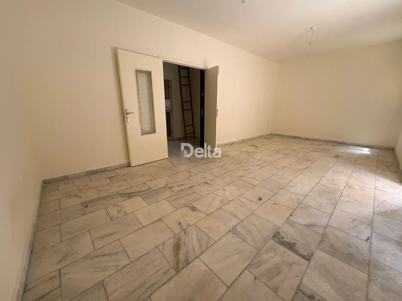 Apartment for Sale in Aicha Bakkar, Beirut – 3 BR, 150 sqm, Private Entrance & Prime Location — photo 2