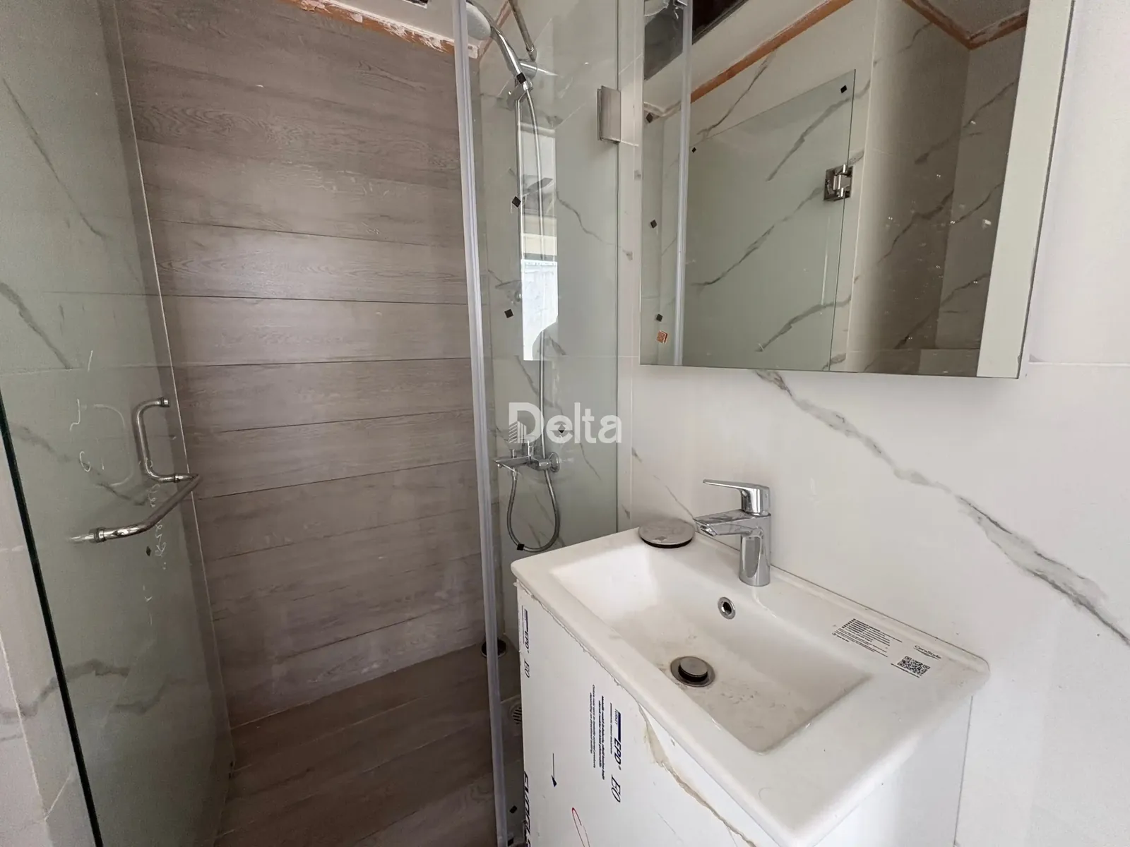 Apartment for Sale in Spears, Beirut – 2 BR, 105 sqm, Private Entrance & Sea View — photo 3
