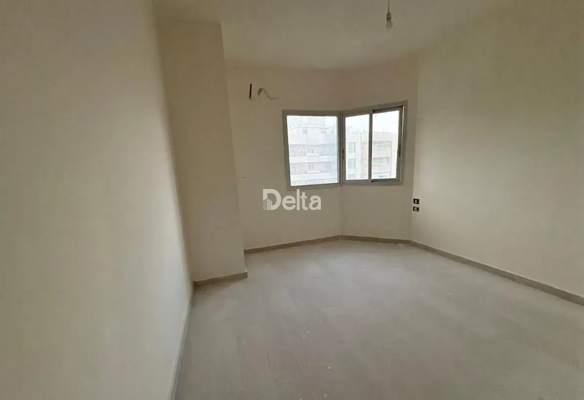 Apartment for Sale in Mar Elias, Beirut – 2 BR, 140 sqm, Prime Location & Near Supermarkets — photo 5