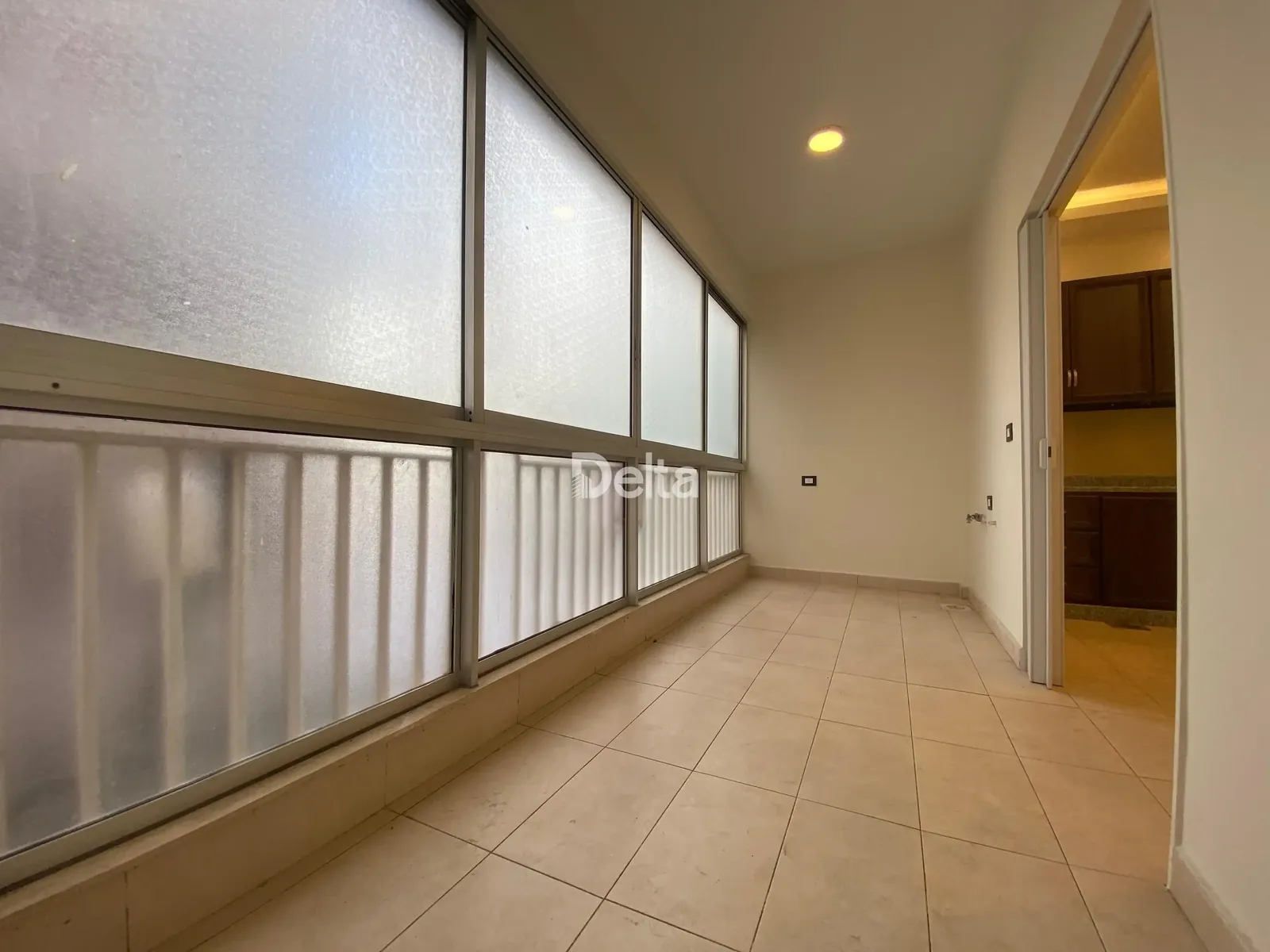 Apartment for Sale in Rawche, Beirut – 2 BR, 150 sqm, Prime Location & Near Supermarkets — الصورة 3