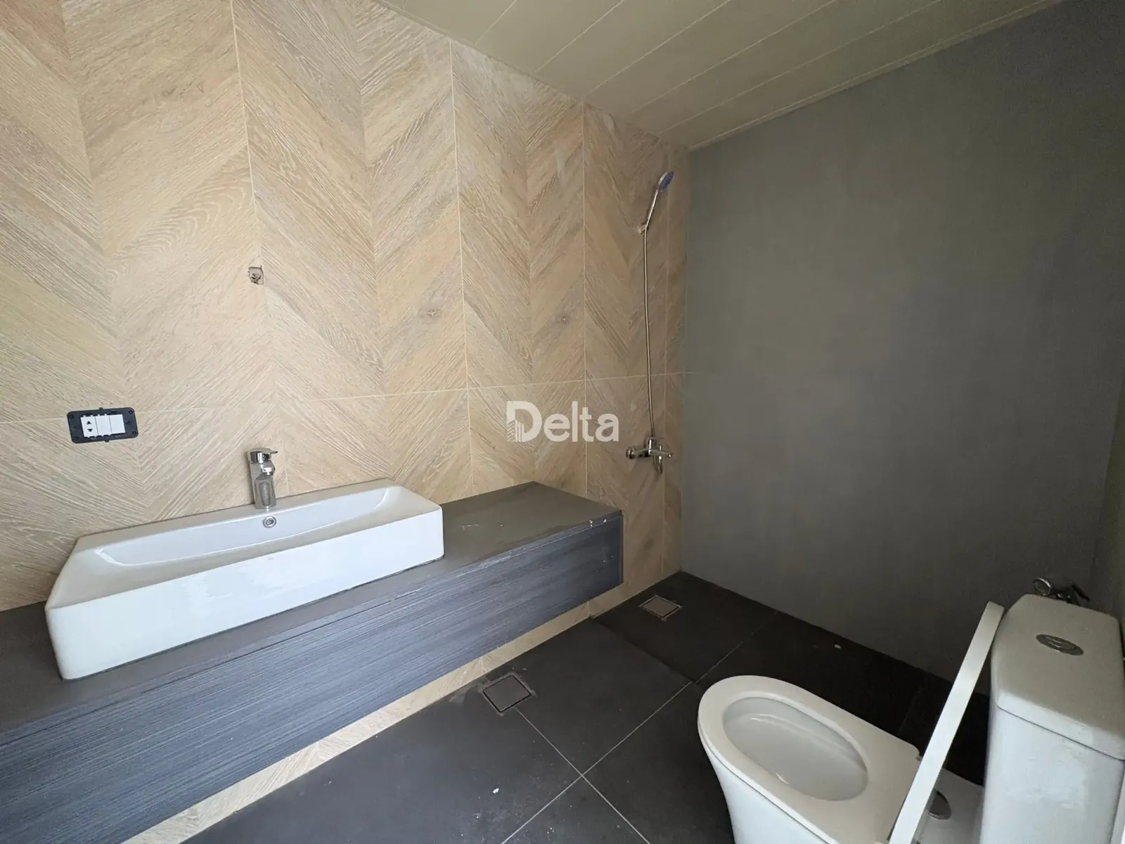 Apartment for Sale in Ras Al Nabaa, Beirut – 2 BR, 130 sqm, City View & Prime Location — photo 2
