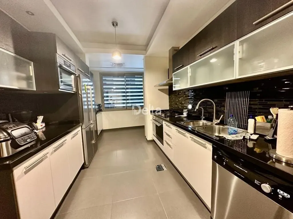 Apartment for Sale in Sanayeh, Beirut / 3BR — photo 5