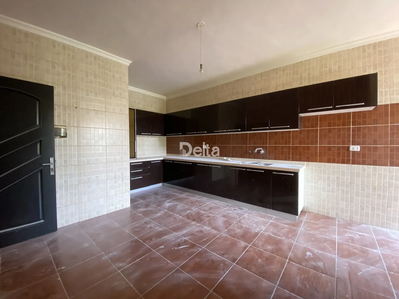 Apartment for Sale in Bchamoun, Aley – 3 BR, 165 sqm, Near Supermarkets & Near Schools — photo 2