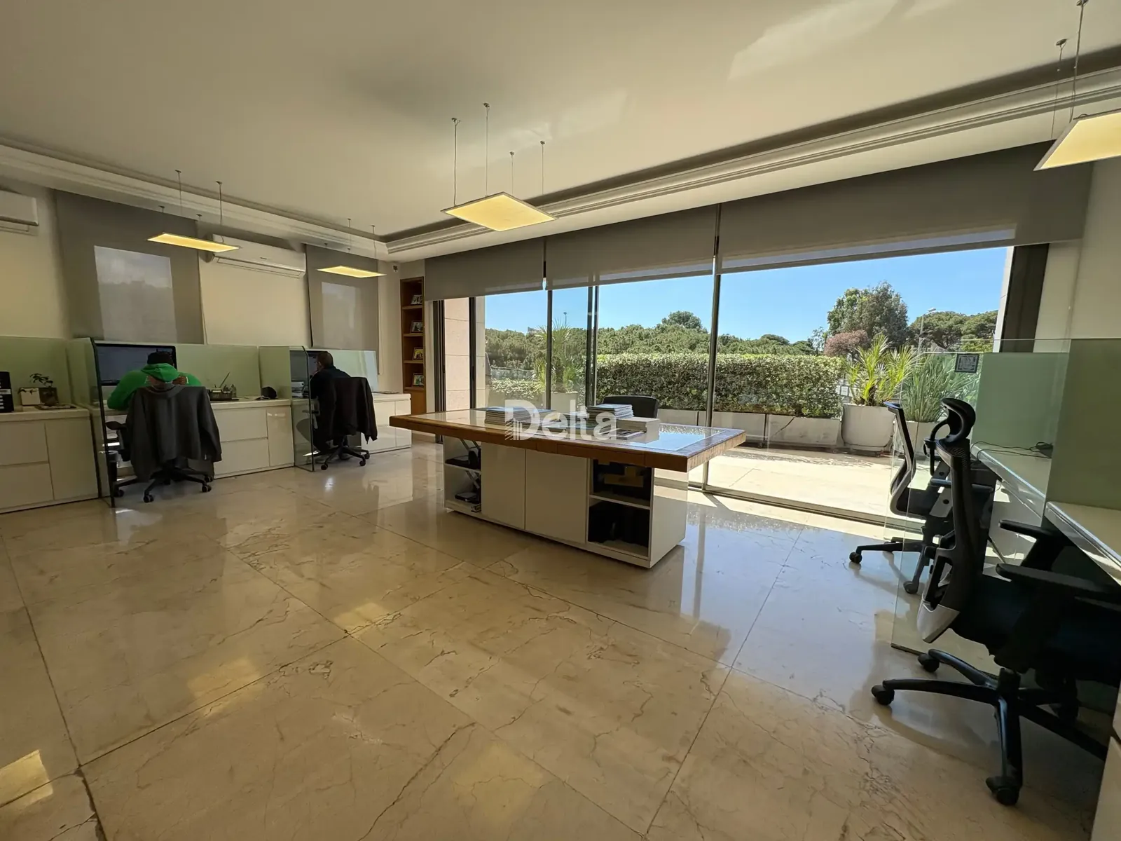 Apartment for Sale in Badaro, Beirut – 3 BR, 340 sqm, Private Entrance & Sea View — الصورة 4