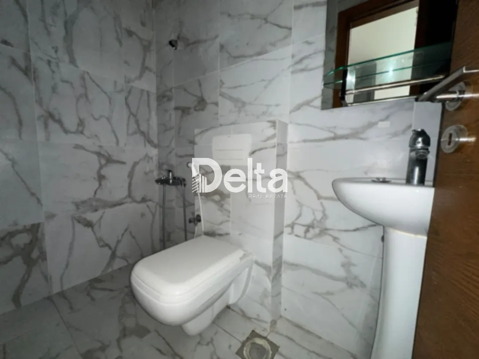 Apartment for Sale in Verdun, Beirut, Beirut – 2 BR, 100 sqm, Near Supermarkets / Malls & investment Opportunity — photo 5